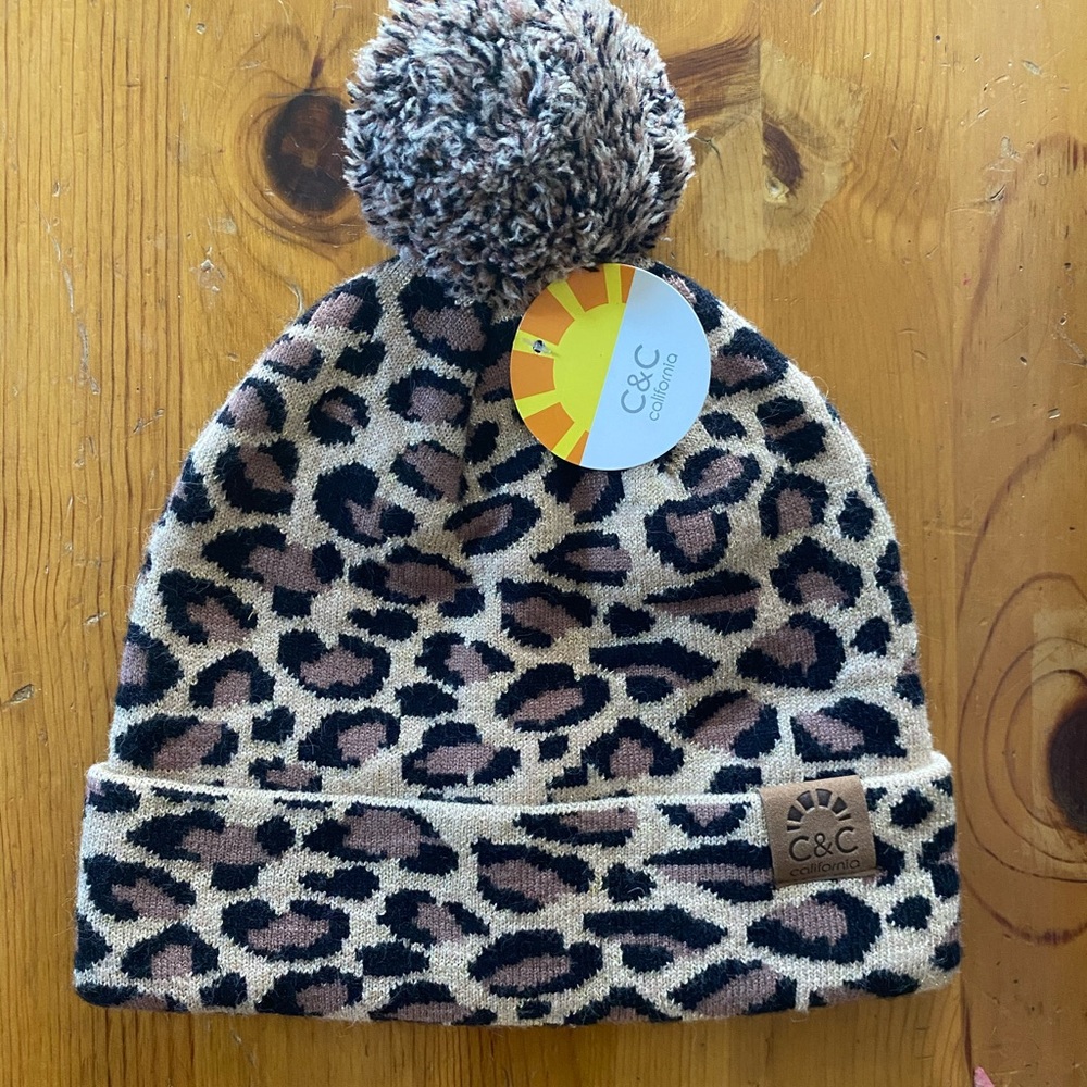 NWT Cheeta C&C California Pom Beanie
